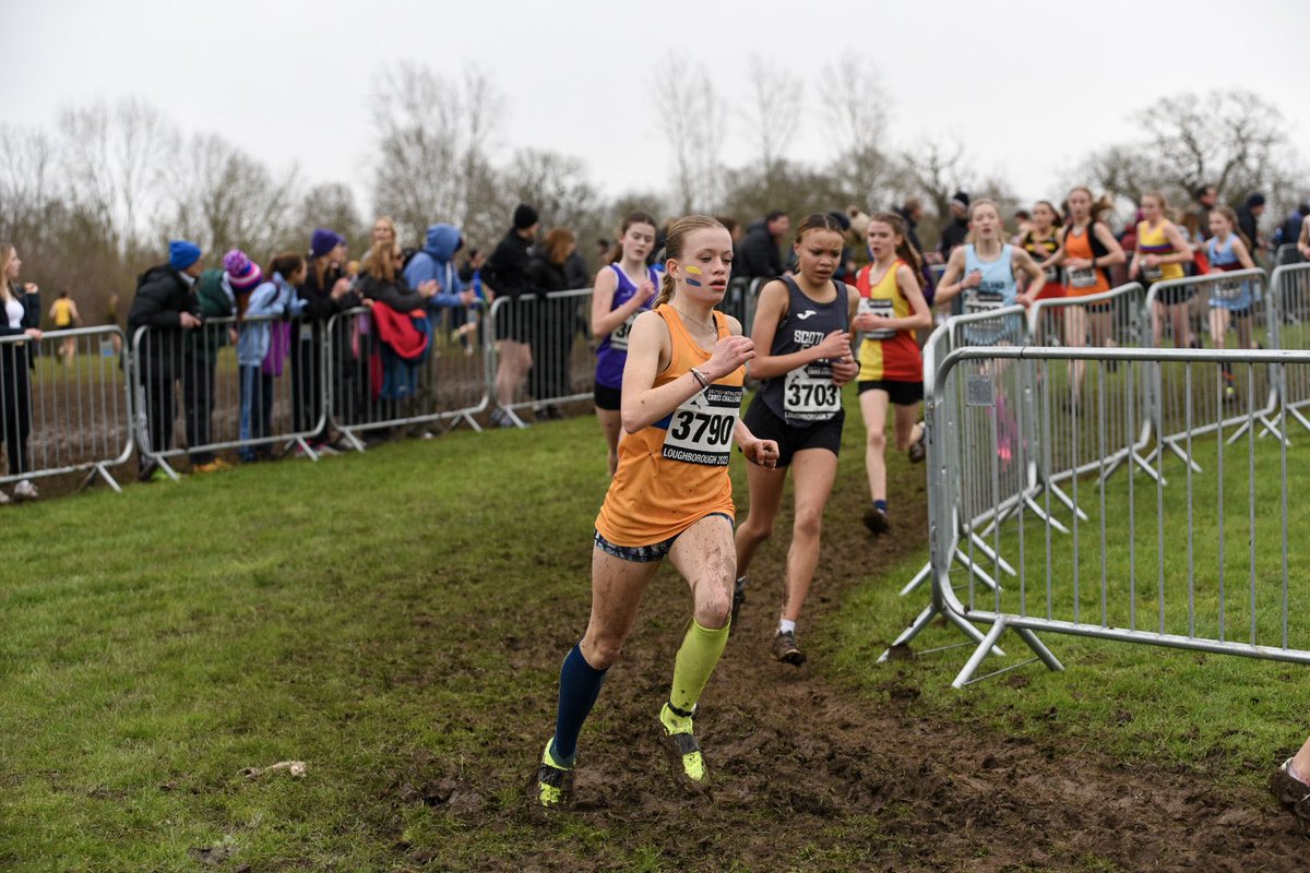 Sneetchster's tweet photo. A little boggy, but such a strong run on a difficult course on Saturday for the U15 girls. Well done everyone who ran in the @sussex_aa team at #PrestwoldHall. 

#Loughborough #Intercounties #crosscountry @BritAthletics #womeninsport #running 

Thanks for 📸📸 @ac_phots 🙏🏽 https://t.co/qgPSIs9KxS
