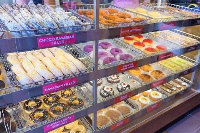 zhaun's tweet photo. F*ck your zodiac. Alamin muna ang favorite Dunkin flavor bago i-date. Ikaw, anong favorite mo? https://t.co/fjvCJZcmHs