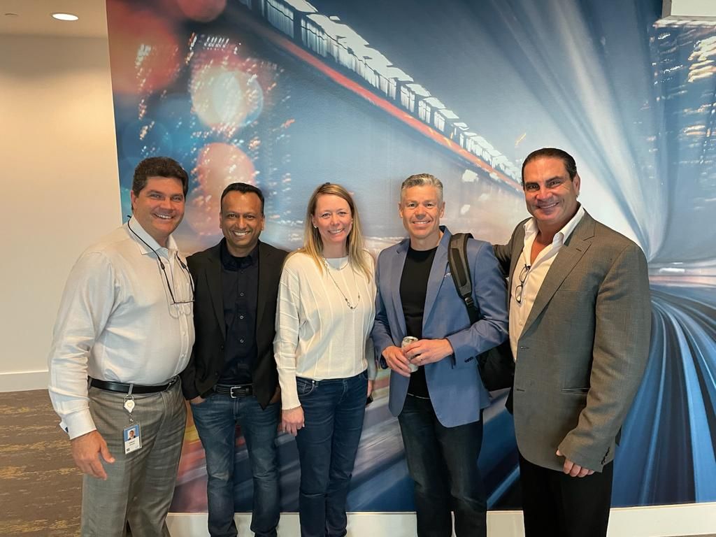 TheSiliconPartn's tweet photo. TSP met with the SAP Mid-Market regulated industries team in Chicago last week to plan for 2023.
Big thanks to Steve Kouba, Christina Banker, Samuel Souza Jr and Tyler Dolan for a productive meeting and looking forward to collaborating and working together this year!

#sap #tsp https://t.co/NAU0US1glp