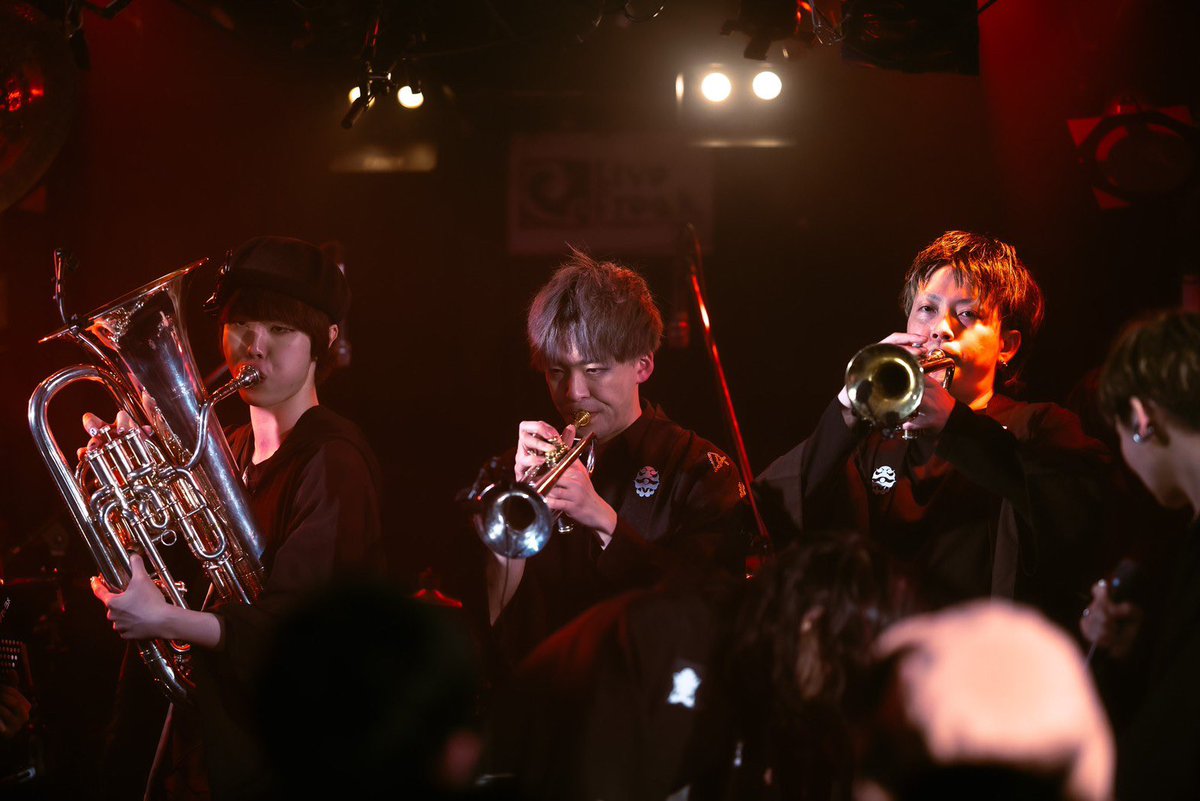 byrjun_tw's tweet photo. CAUDEX/slum
オワリズム弁慶
2ステージありがとうございました！
満身創痍 全身全霊 身体崩壊
死ぬほど疲れたけど最高に楽しい1日でした。また必ずお会いしましょう！！！！！
@CaudexSlum 
@owa_benkei https://t.co/BCgy50ErSU