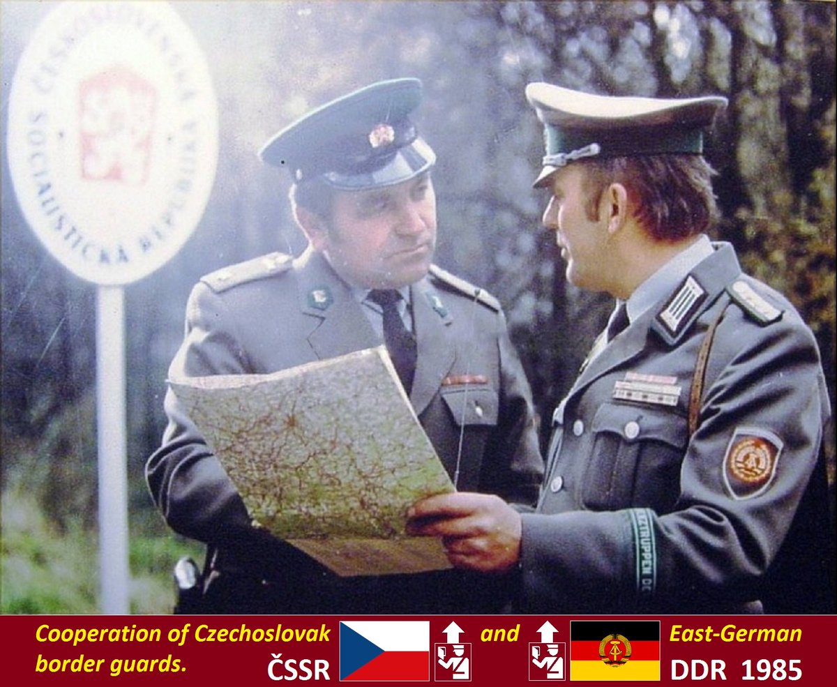 Pillandia's tweet image. &apos;Cooperation of ČSSR (Czechoslovak) and DDR (East German) border guards in 1985&apos;. 
[Curiosity - The official names of the Socialist countries were so long that they turned into acronyms: DDR, ČSSR, PRL, СССР, MNK, RSR, НРБ, SFRJ, RPSS]
pillandia.blogspot.com/2017/10/1985-c…

#DDR #ČSSR #GDR