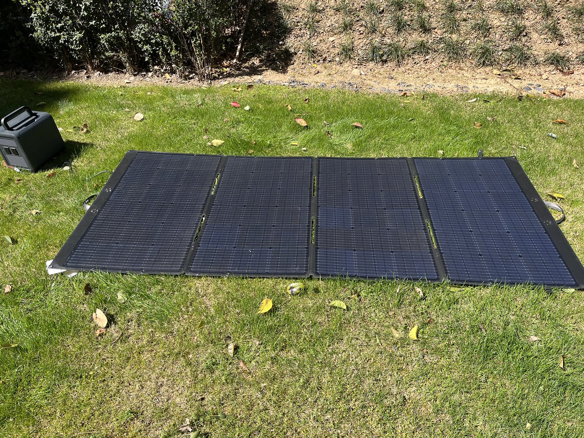 JennyAiLePu's tweet image. Ailepu 400w folding solar panel.#foldingsolarpanel #portablesolarpanel #portablepowerstation