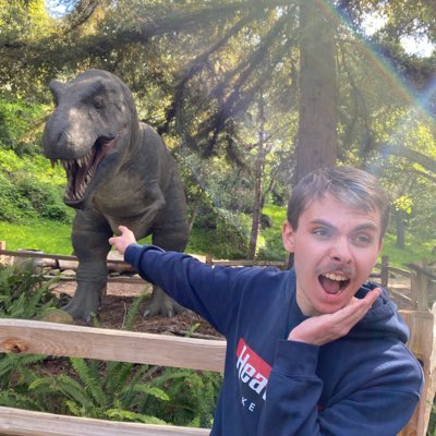 _Teddy18's tweet photo. #NewProfilePic #trexsarescary https://t.co/OjZ9kgSxIR