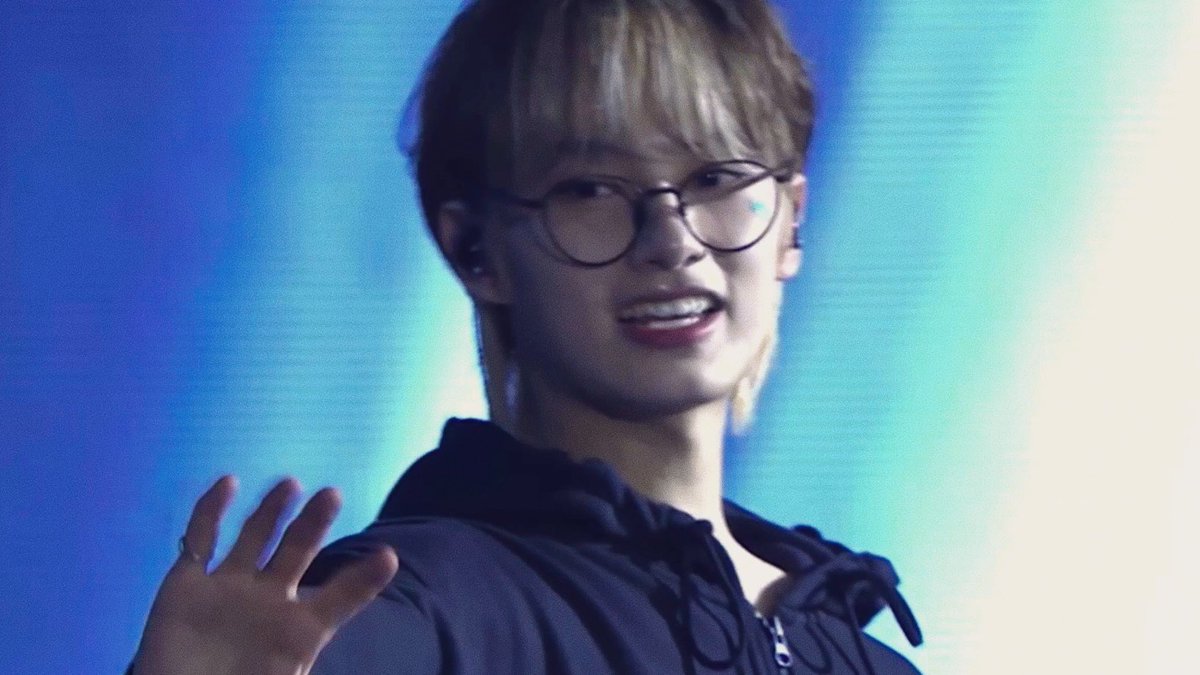 wonhuiful's tweet image. always be happy 🐱🤍