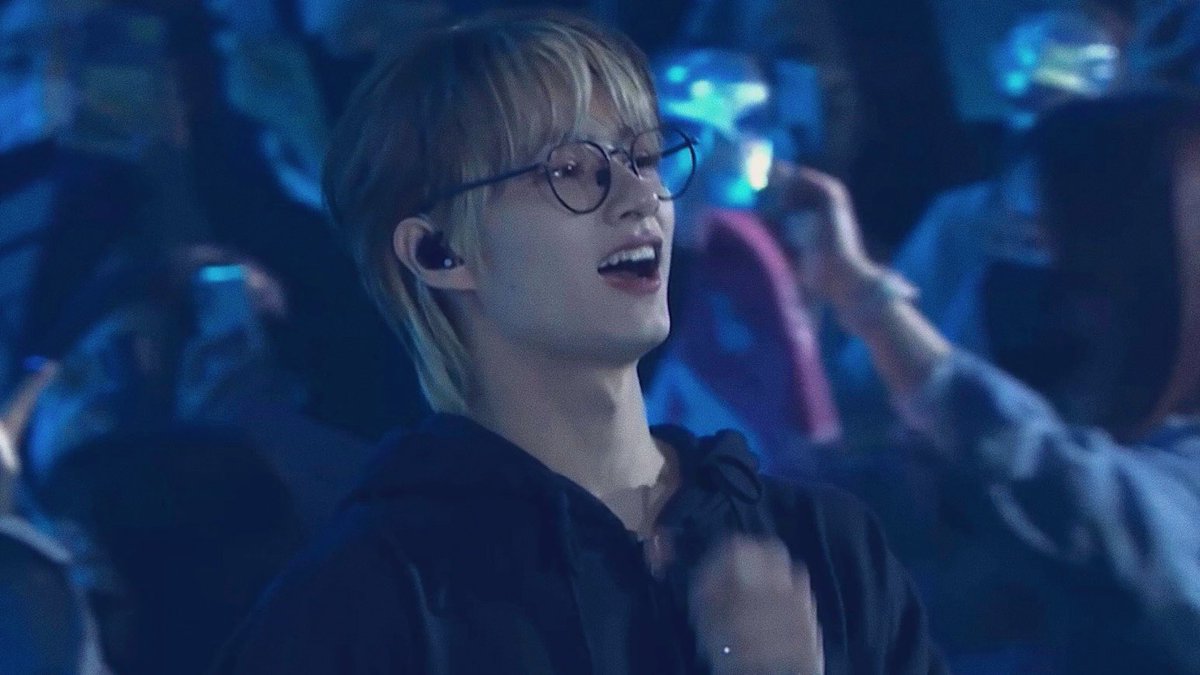 wonhuiful's tweet image. always be happy 🐱🤍