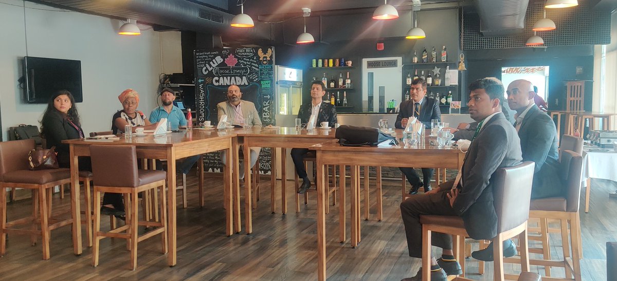soniaTCSCanada's tweet photo. An informative Orientation Session for Canadian companies attending Aahar 2023. Excellent insights from #Amitlohani  and Dr. Amit Sharma, Fssai. #canadainindia #tcs_sdc #aafccanada https://t.co/nz9cqWa5Zo