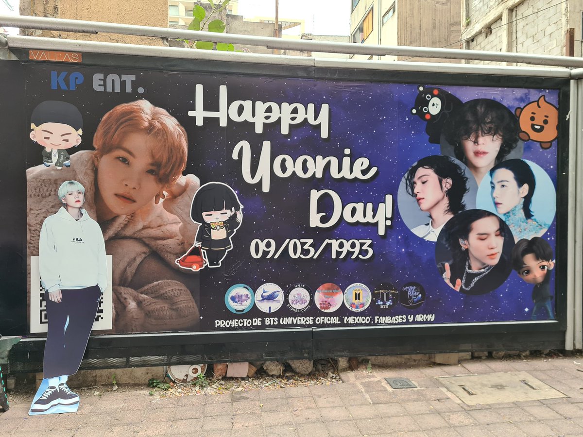 Michi_Borahae's tweet photo. Seguimos celebrando a nuestro Yoongi 💜
#FirstLoveSuga
#HappySUGADay
#GeniusMinYoongi
#OurSafePlaceSuga
#HappyBirthdaySuga
#SugaOurSpring https://t.co/VRInrGRCVv