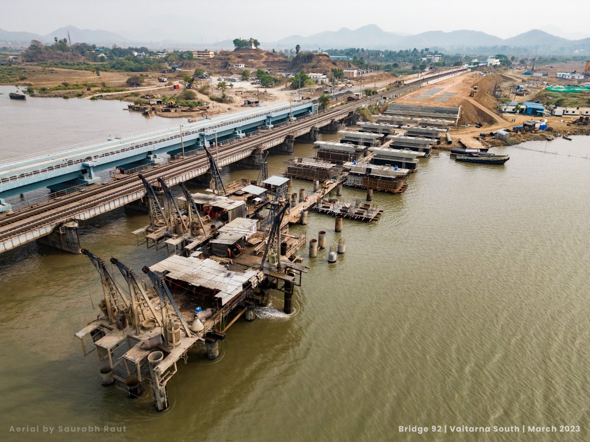 saurabh5620's tweet photo. #Vaitarna New Bridge #Update under #MUTP3 Project of #Quadrupling of #Virar #Dahanu
From South End,
Fast line 4 Piers done with Caps, 3 Piling done, P8 Piling in process.
Slow line 5 Piers done with Caps, 3 Piling done, P9 in process.
@MrvcLtd @rajtoday @Sahilinfra2
1/3 https://t.co/vaRLb9RzwM