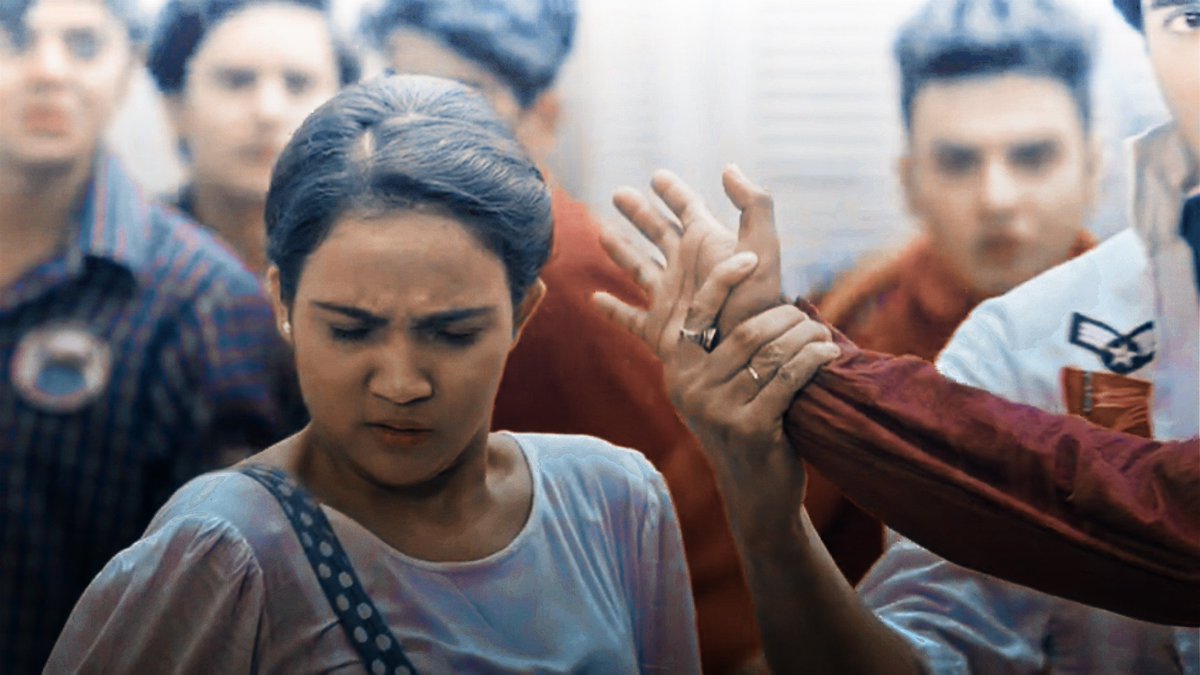qaagazkikashti's tweet photo. never been a fan of hero-aakar-heroine-ko-bachaega type scenes but mr. rai looked so haseen here 🤌✨

#YehUnDinonKiBaatHai #yudkbh #samaina #AshiSingh #RandeepRai https://t.co/na1Gj1a4t5