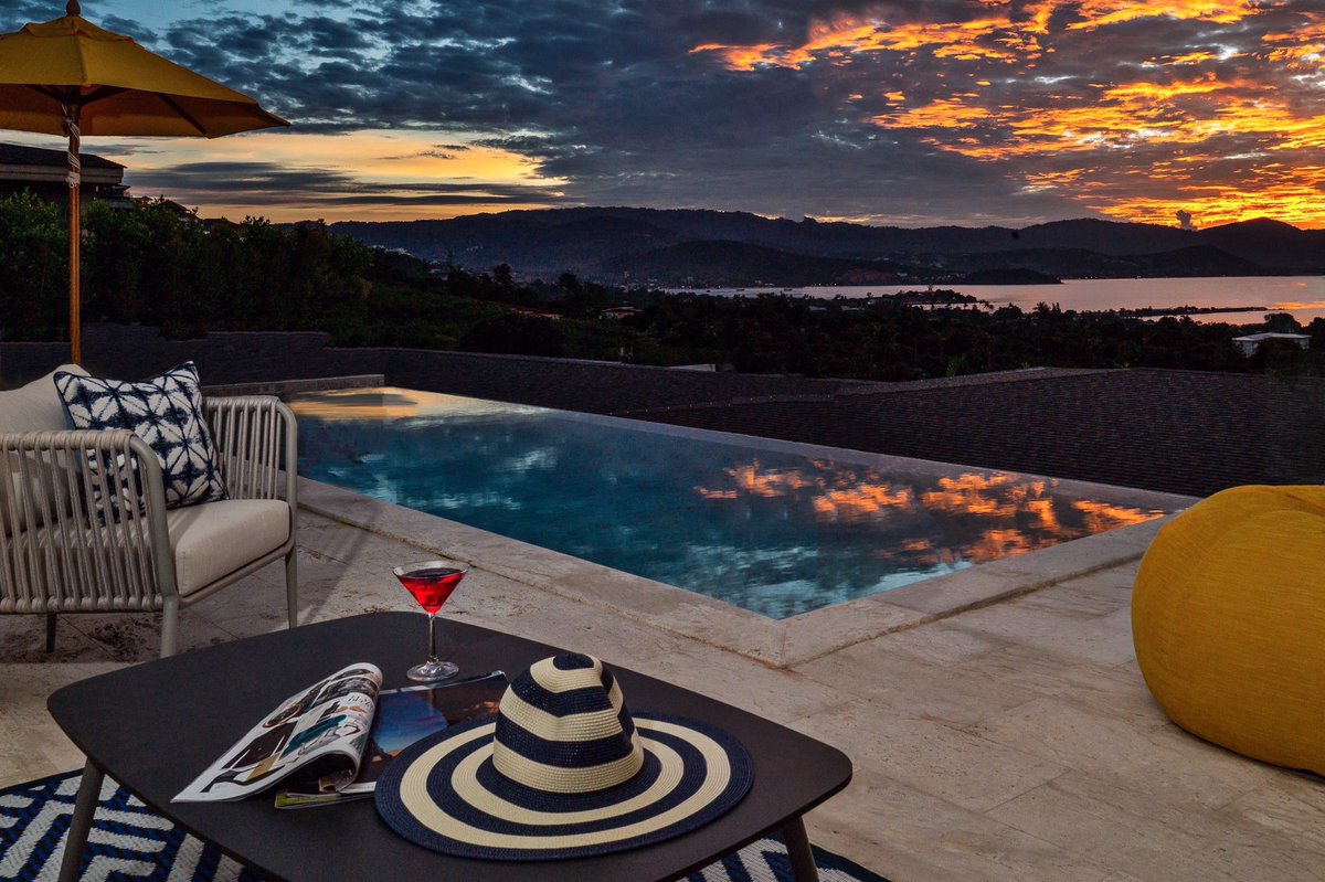 gotvshowtime's tweet photo. Sundowner cocktail 

#sundowners #sunsetphotography #kohsamui #Thailand #swimmingpool #noai https://t.co/KTOZmTEQpP