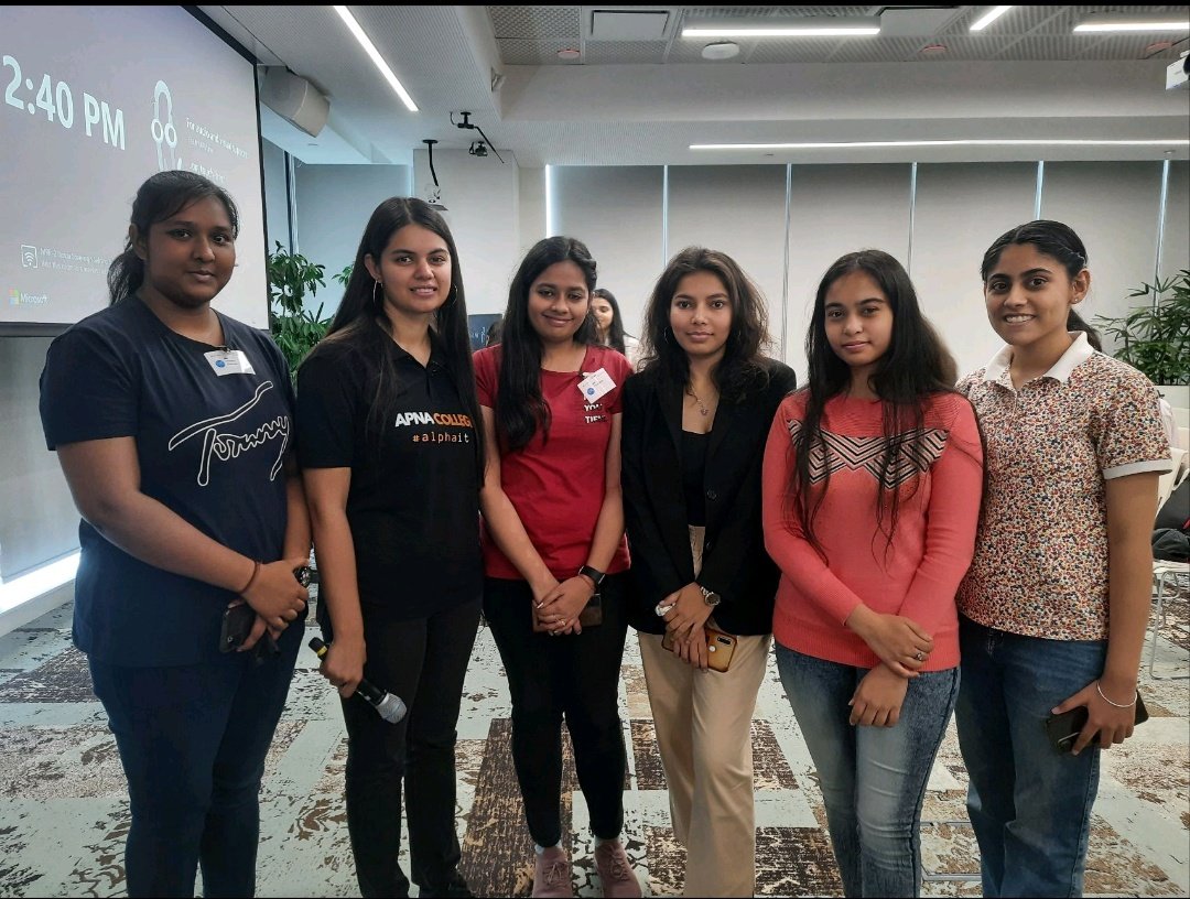 Drishti_2103's tweet image. Attended #AzureOpenSourceDay and had an amazing time learning from renowned tech speakers. Got to learn a lot from the speakers 
Sanya Duggal, Shradha Khapra, Maneesh Sharma! 
Thanks to @mrsarthak001 and @azdevindia for organizing such an outstanding event!