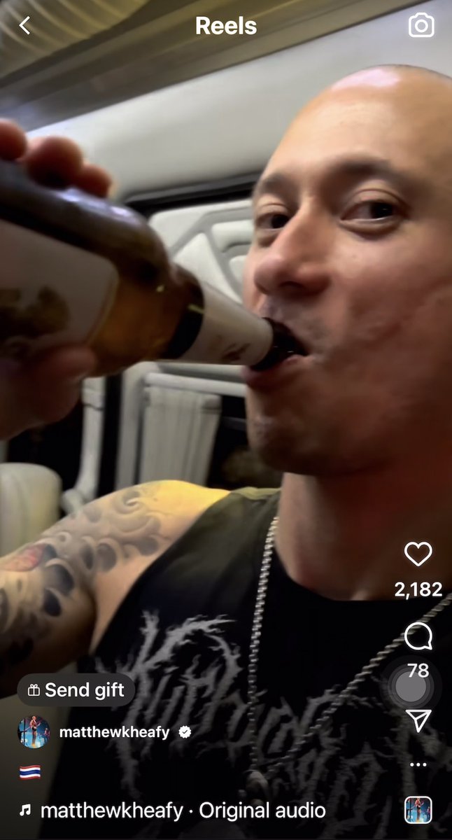 thePrart's tweet photo. Matt is in Bangkok now
ถึงเมืองไทยของเรา ฉลองทันที ^^ 

TRIVIUM Live in Bangkok
 15 march 2023 
@CentralWorld Live 

1) Line official:  @prart
https://t.co/LaVULoZb2z
-----------------
2) Thai Ticket Major  
https://t.co/6MhxW3OvuK

3) หน้างานเริ่มจำหน่าย บ่าย 3 โมง
#trivium https://t.co/i26HOur37w