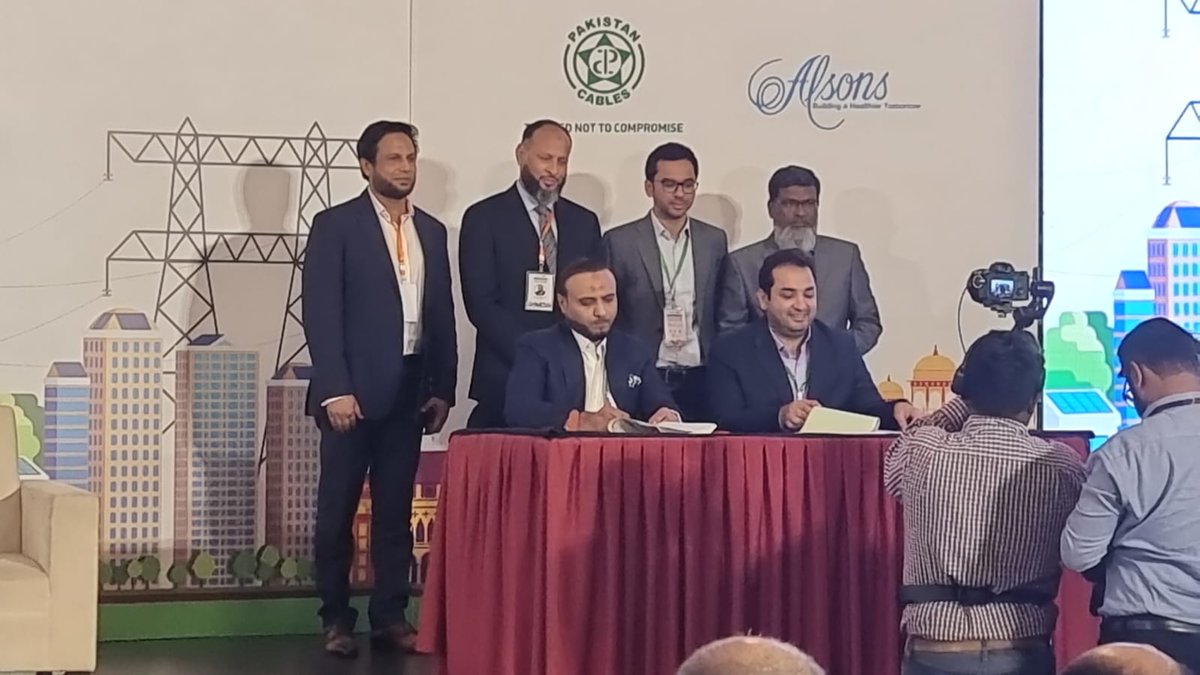 NutshellGroup's tweet photo. .@KElectricPk signs an MoU with Creative Group of Industries, #NEDUniversity of Engineering and #Technology, #NovaMobility (Pvt) Limited (G&T Group), #Alson’s Group of Industries (Pvt) Ltd and #New2 Industries, at the #NationalPolicyDialogue: #LocalisationforGrowth. https://t.co/CJV7NnOdn1