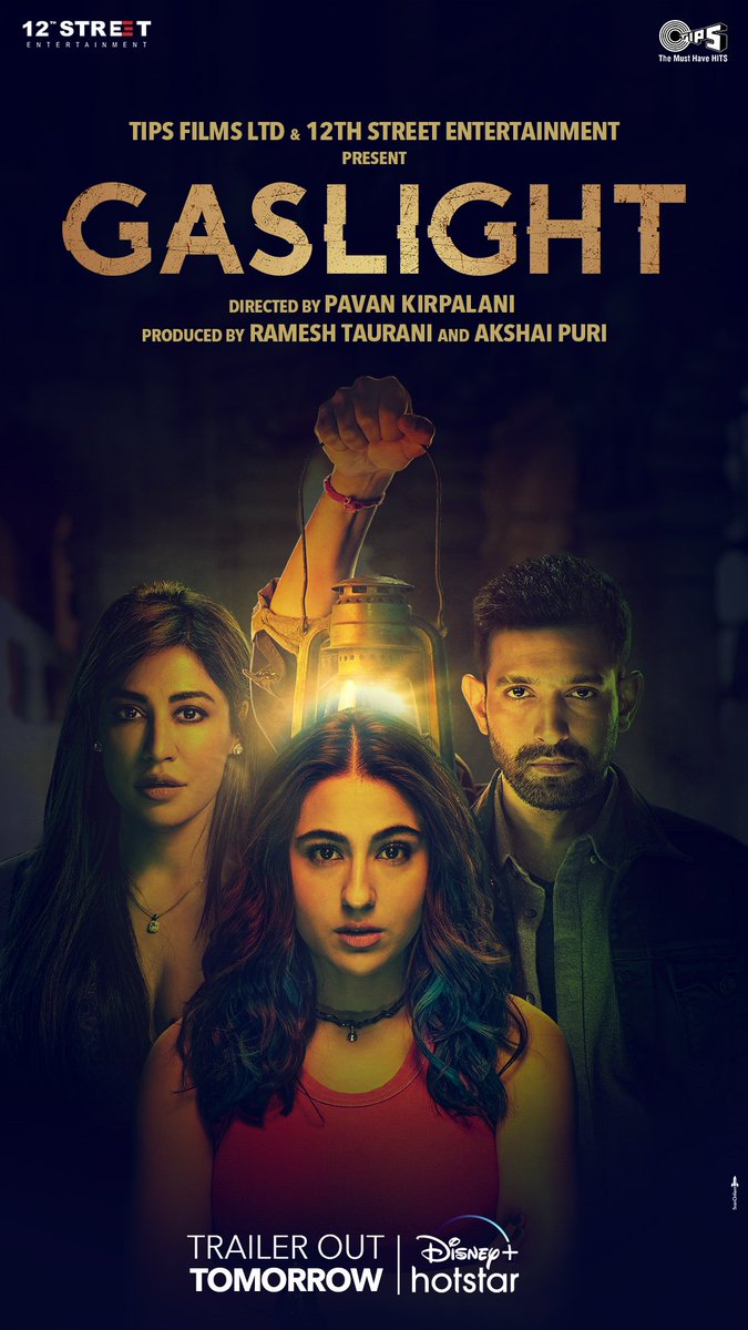 1 Murder, Many suspects 🧐, Zero Trust....

🎬Trailer coming tomorrow 

#Gaslight releasing on 31st March only on Disney+Hotstar.

Starring #SaraAliKhan, #VikrantMassey, #ChitrangdaSingh.

Directed by Pavan Kirpalani.

#GaslightOnHotstar