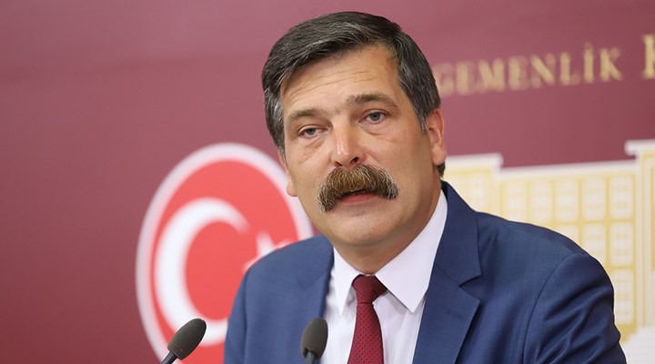 📌TİP Genel Başkanı Erkan Baş: ''Kılıçdaroğlu'nu ilk turda desteklersek seçimin Erdoğan'a karşı açık ara kazanılabilir. İkinci turda oy verebileceğimiz adaya ilk turda verelim, bitirelim bu işi. Farklılıklarımızı değil ortaklıklarımızı öne çıkartalım. Bunun etrafında ilk turda