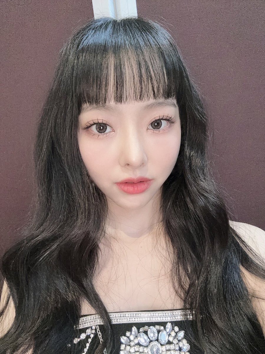 vivigraphy's tweet photo. 230313 Vivi fancafe update
#6YearsWithVivi
"Time flies is already been 6 years So many memories have been made in 6 years..I laughed and cried and there were many experiences..I dont know how to express my feelings but Im always grateful and thankful..Lets all be happy together https://t.co/Dt7Zbf0Zqg