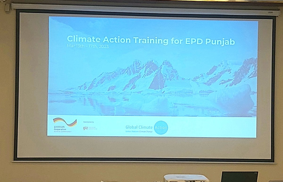 NAhmadBhatti1's tweet photo. Very interactive training by GIZ Pakistan for capacity building of EPD officers to comprehend climate change, GhG emissions, footprint and target setting. #EPCCD #climate #ClimateAction https://t.co/y5WQgp3P7R