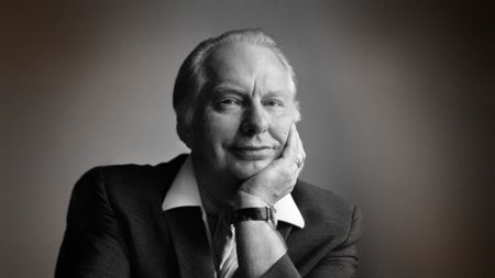 mariobianchi18's tweet photo. Il #13marzo 1911 nasceva #RonHubbard. Scrittore di fantascienza e fondatore di #Scientology pubblicando nel '50 Dianetics: la forza del pensiero sul corpo. Vi hanno aderito diversi Vip. Figura però controversa e numerosi dettagli della sua vita sono tuttora oggetto di dibattito. https://t.co/aGqFhwEJ2M
