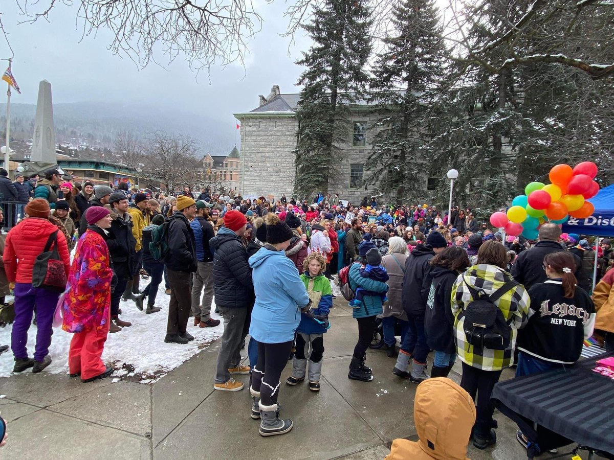 Well kids, we thought we beat the woke with emails, phone calls and common sense. Apparently not! Here’s Nelson BC with drag story time #notageappropriate #dragtimestorytimeislame #fuckthewoke