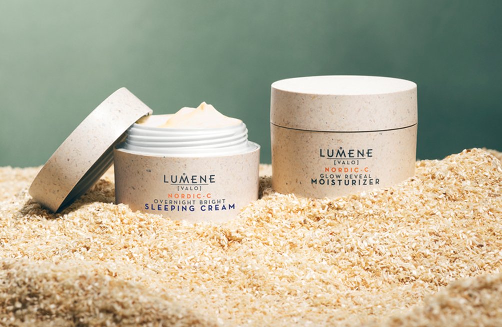 sulapac's tweet image. Thank you for the cooperation thus far LUMENE! Let’s continue innovating for sustainable beauty.🌿✨

Article unfortunately in Finnish only: lumene.com/fi/news.html

#lumene #sulapac #likenature #sustainablebeauty #sustainablecosmetics #skincarepackaging  #biobasedmaterials
