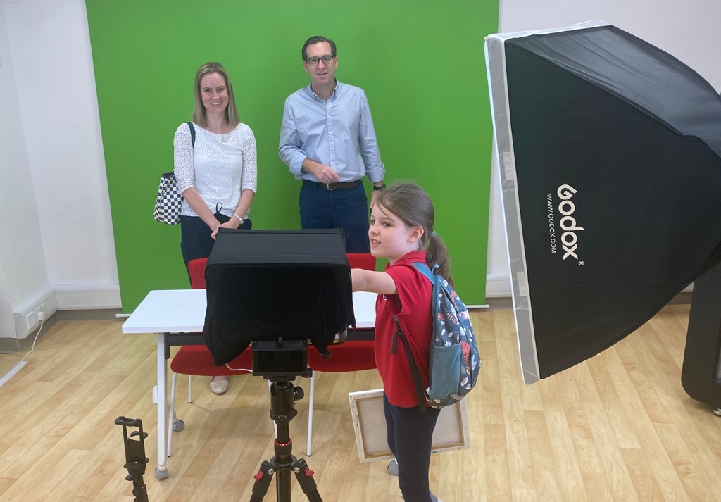 HKIS's tweet image. #StudentLedConferences were finally in person again! This unique aspect of the HKIS UP experience actively engages parents in the #learning process and gives students the opportunity to communicate their progress. #studentled

#hkis #hkisprograms #studentadvocacy #communication