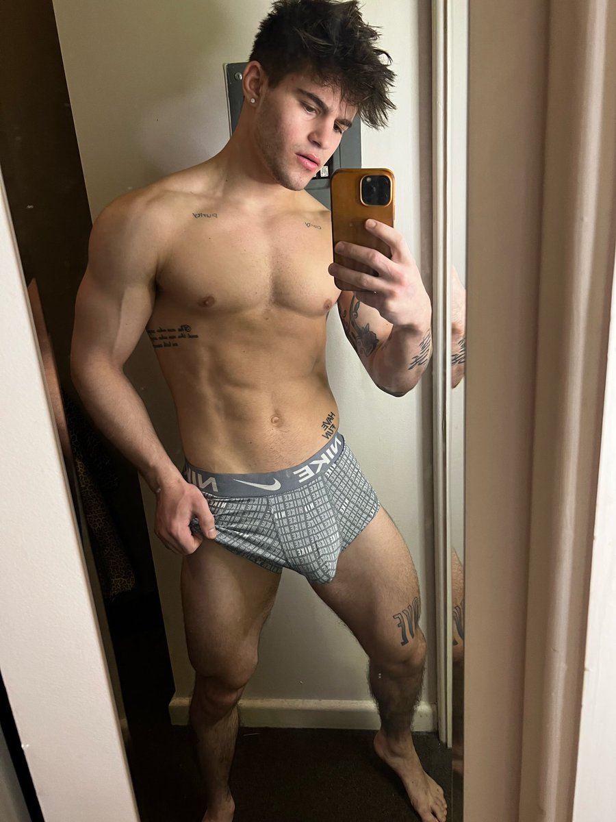 dipheteb's tweet photo. Finally made my 😈 page.. #fitness
https://t.co/UoZE0Aq4a0 https://t.co/ENbcbfrSYy