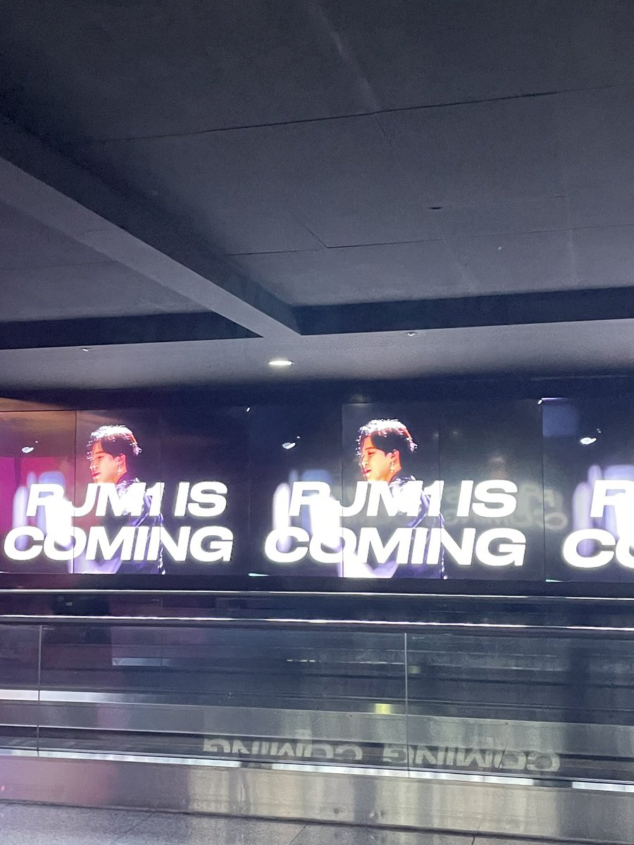 hobisghost13's tweet photo. What a perfect welcome to Seoul!!!! #PJM1ISCOMING #FACE_Jimin https://t.co/H7LEdfswDc