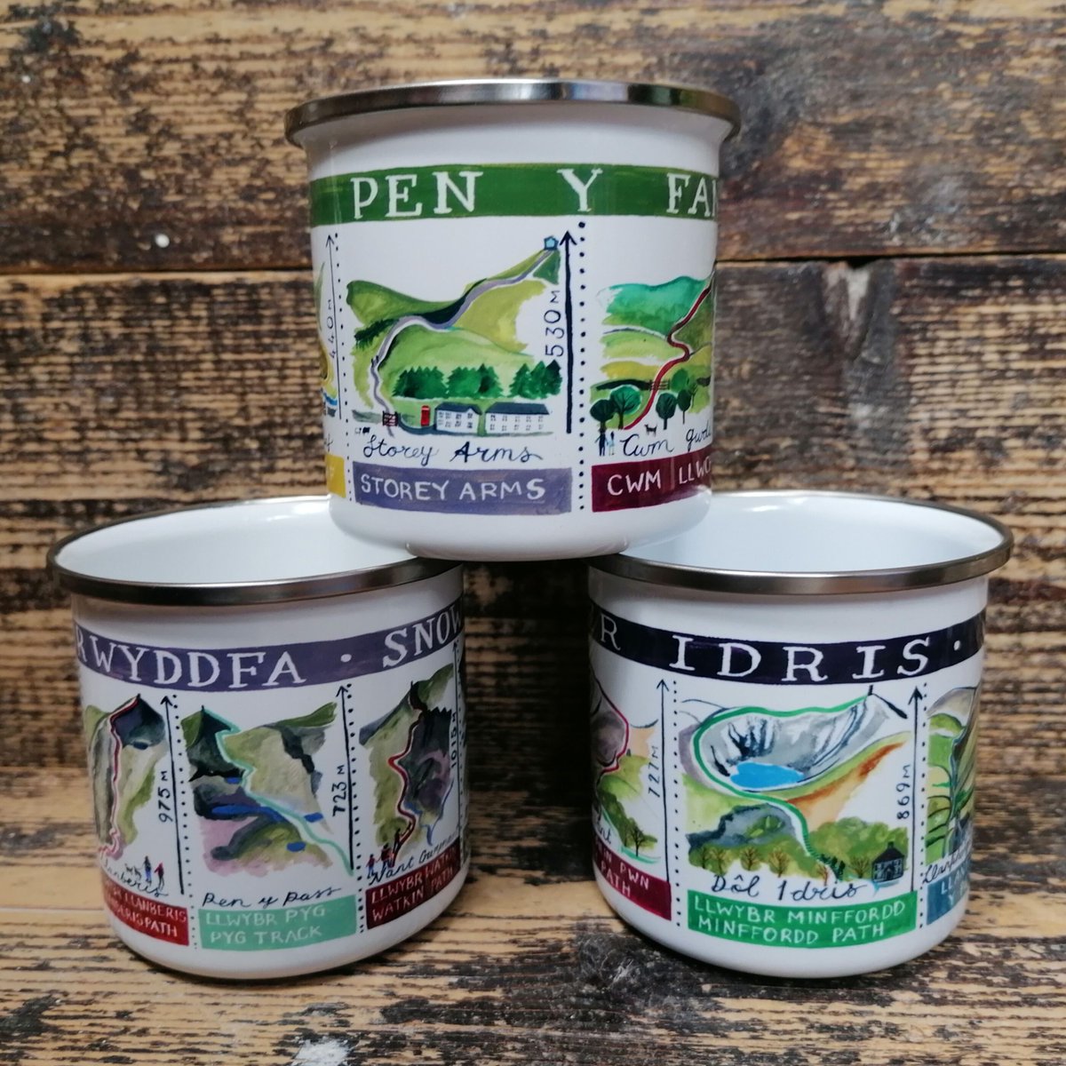 Whether you're hiking up a hill, sunning by the sea or partaking of a picnic, the new enamel mug collection from Driftwood Designs is perfectly practical!
Featuring the distinctive illustrations of artist Lizzie Spikes
<a href="/drifteddesigns/">Lizzie Spikes</a> #walking #hikingadventures #mugs #camping
