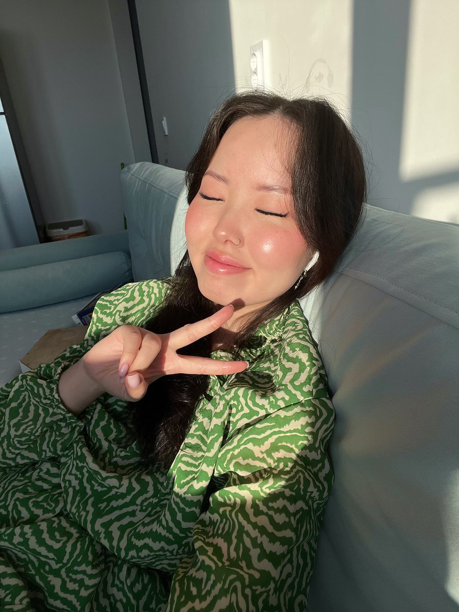 immmushka's tweet photo. Feel pretty today 🌿
#sweet25 https://t.co/OTkoNeamNR