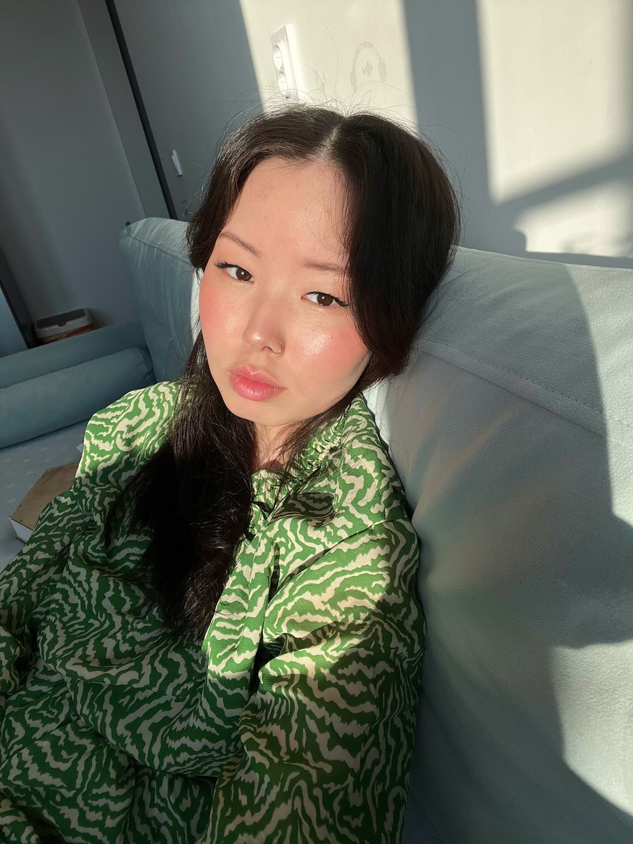 immmushka's tweet photo. Feel pretty today 🌿
#sweet25 https://t.co/OTkoNeamNR
