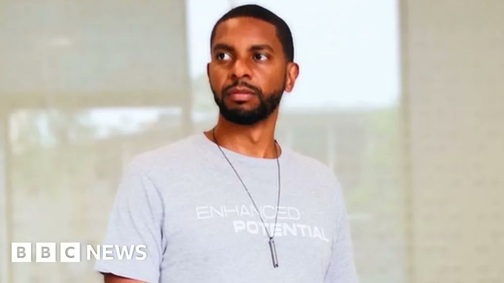 _marytolan's tweet photo. #MentalHealth gyms could be a new outlet for those looking for ways to better their psyche. via @BBCWorld https://t.co/ULXeHUHrjq https://t.co/hOYcFBh6p2