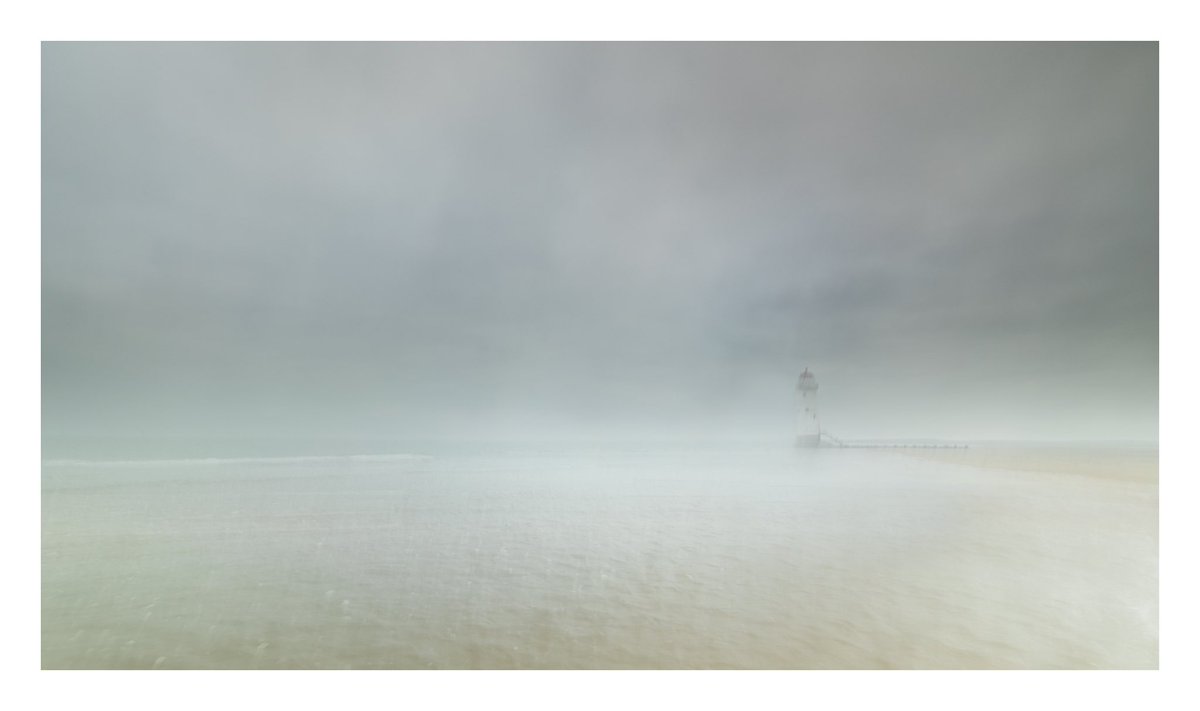 lawsmithphoto's tweet photo. No opportunity to get out this weekend as busy celebrating m & d’s 60th wedding anniversary, no entry for #ShareMondays2023 or #FSPrintMonday but last in a recent series of #ICM images of the #pointofayrlighthouse at #talacrebeach. @ThePhotoHour https://t.co/DnZImmOYli