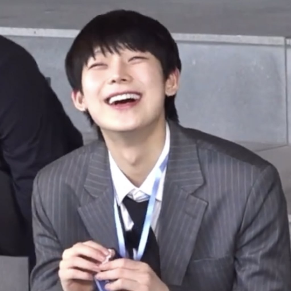 폭스 tweet media