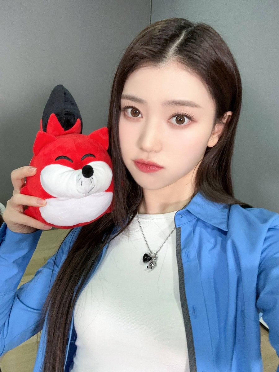 Kimlean01261's tweet photo. [Trans] Sohu Entertainment Interview

🦌:"We hope you will be healthy in the new year, continue to support us, and we will also bring you better music works and stages!  Let's meet up!  Love you guys!"

#Kep1er #케플러 #XIAOTING #션샤오팅 #샤오팅 #심소정 #沈小婷 #シャオティン https://t.co/3WFvCZ5vb1