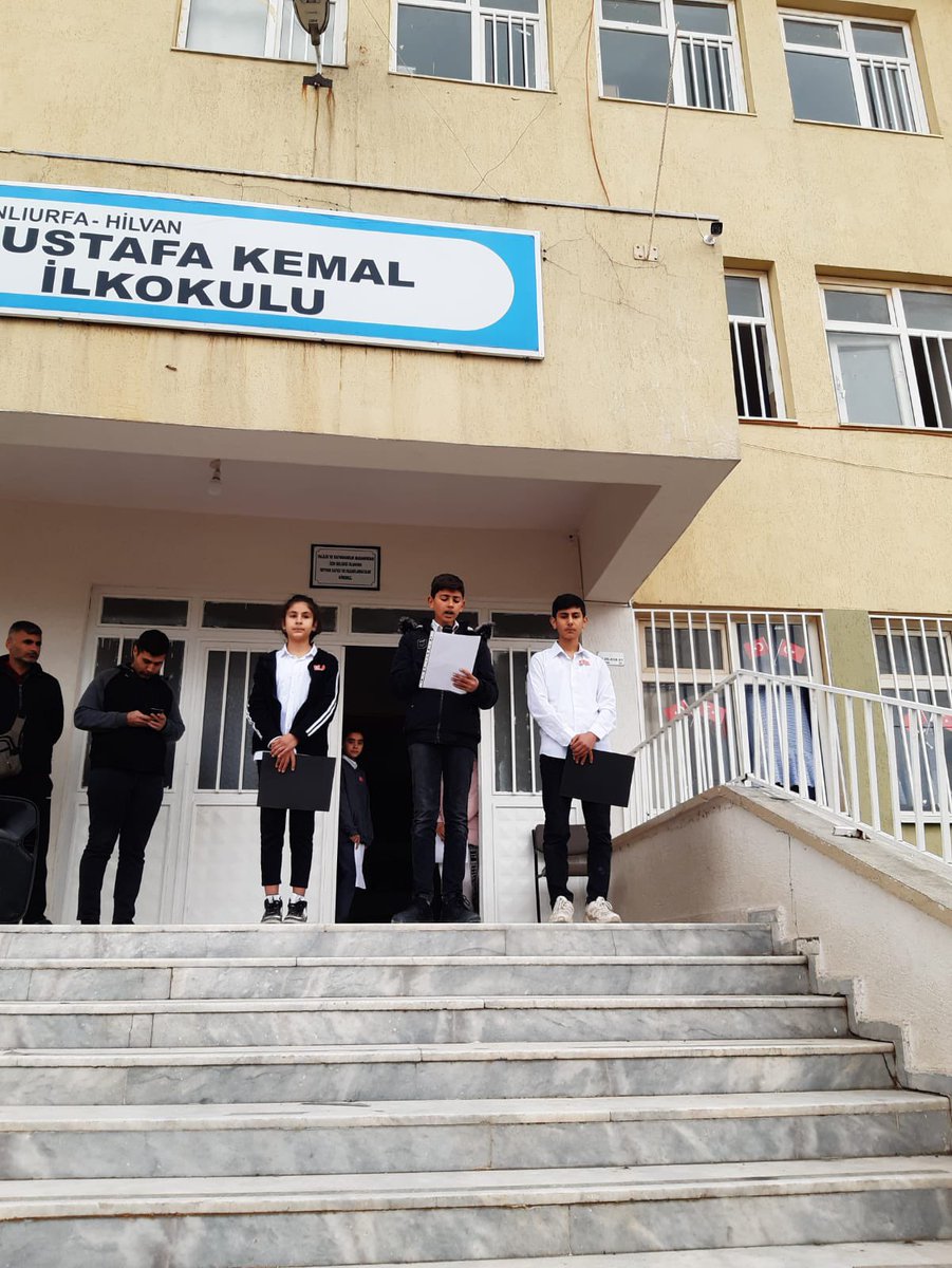 ortaokulu_kemal's tweet photo. İstiklal Marşı'mızın kabulünün 102. yıl dönümünde, Milli Şairimiz Mehmet Akif ERSOY' u ve İstiklal mücadelemizin tüm kahramanlarını rahmet ve minnetle anıyoruz. 🇹🇷🇹🇷
#12martistiklalmarşınınkabulü @Hilvan_MEM @Sedat21587681 @MehmetEminSevg5 @Ek14Metin @DurmusAtli @SedefNitelik https://t.co/wqxkNzXOXr