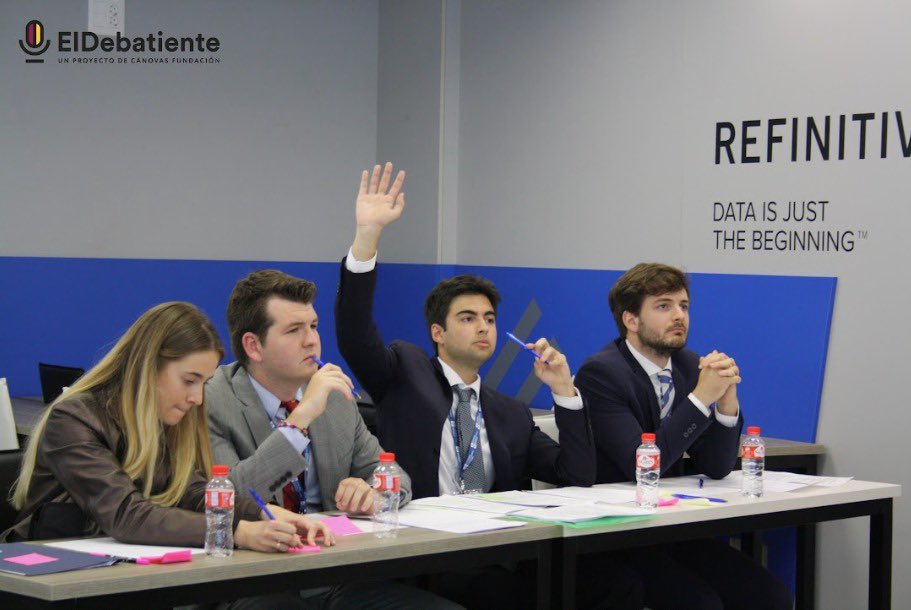 ¡Muchas gracias! Campeones de España en el XVI torneo de debate UFV. Súper orgulloso de mis compañeros <a href="/LandofUz/">Ferran Soler</a> , <a href="/alexesteve33/">Alex Esteve</a> y Laia Tarongí. Mil gracias a nuestro formador <a href="/IgnacioRigau/">Ignacio Rigau</a> y a toda la organización del torneo 🙌🏻 Nos vemos en la <a href="/LEDU_debate/">Liga Española de Debate Universitario</a>