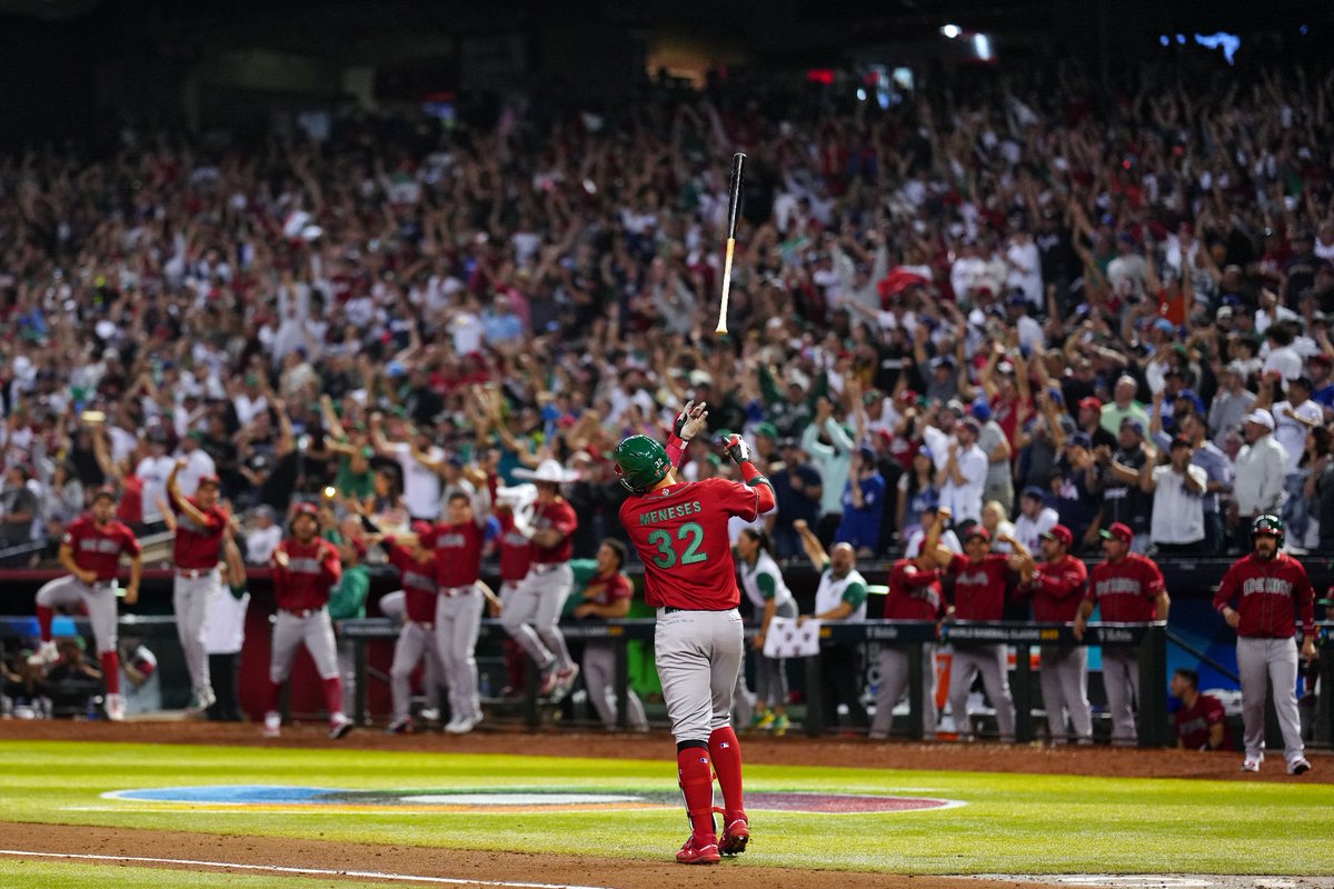 jlms_16's tweet photo. La noche que jugaron Mike Trout, Mookie Betts, Nolan Arenado, Paul Goldschmidt y Pete Alonso, el MVP fue un tal 𝗝𝗢𝗘𝗬 𝗠𝗘𝗡𝗘𝗦𝗘𝗦 con 2 cuadrangulares y 5 producidas. 🇲🇽⚾️ https://t.co/fucBRLYS0e