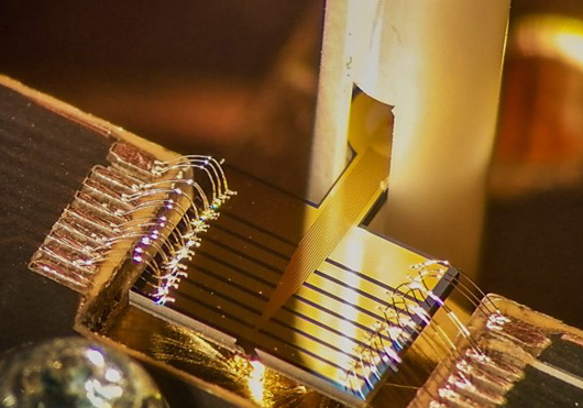 UNIGE_en (@unige_en) on Twitter photo A team from <a href="/unige_en/">UNIGE_en</a> and <a href="/IDQuantique/">ID Quantique</a> has developed ultra-efficient single-#photon detectors, opening new perspectives for #quantum #cryptography.
<a href="/Physics_UNIGE/">Section de physique | UNIGE</a> <a href="/sciences_UNIGE/">Faculty of Science | UNIGE</a>
ow.ly/ZJPs50Nf0Tm A team from <a href="/unige_en/">UNIGE_en</a> and <a href="/IDQuantique/">ID Quantique</a> has developed ultra-efficient single-#photon detectors, opening new perspectives for #quantum #cryptography.
<a href="/Physics_UNIGE/">Section de physique | UNIGE</a> <a href="/sciences_UNIGE/">Faculty of Science | UNIGE</a>
ow.ly/ZJPs50Nf0Tm