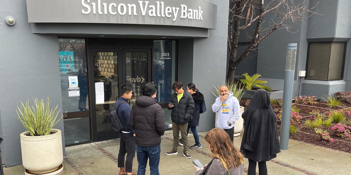 CustDriven's tweet photo. Silicon Valley Bank's UK unit has been sold to HSBC for $1.21 https://t.co/8NI0AwfwHz https://t.co/t8DXTlx01h