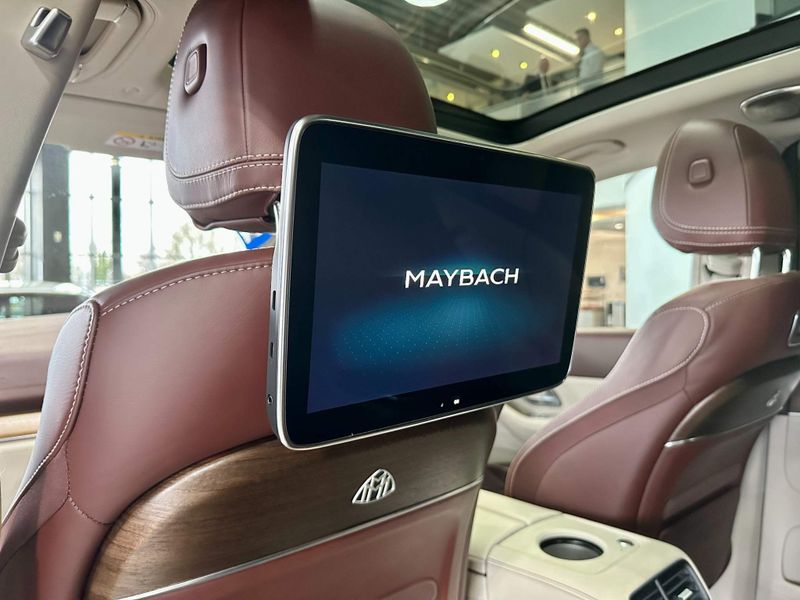 2021 Maybach GLS600h • 4000cc Bi-Turbopetrol V8 + 48V MHEV System ...