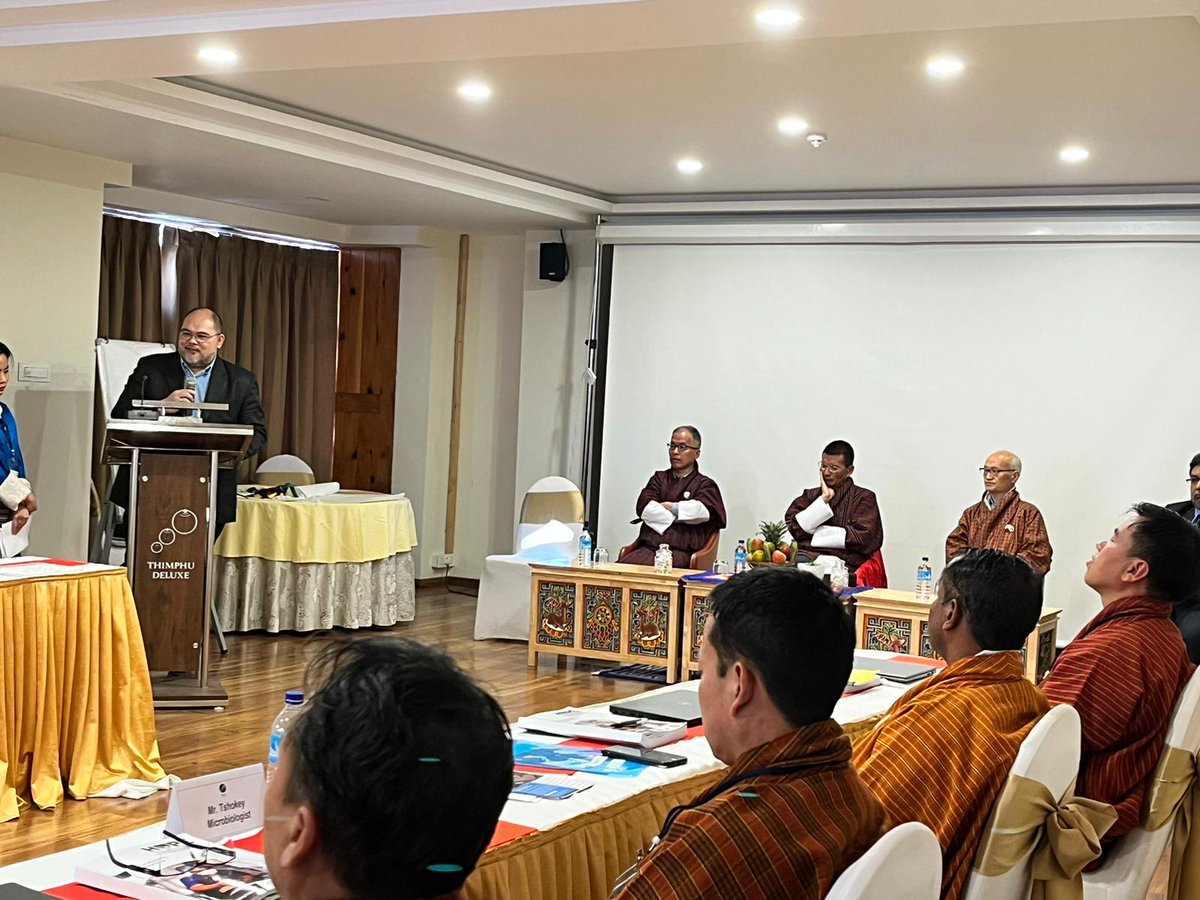 PeerSouthAsia's tweet photo. "With 70% of the health sector's budget going toward hospitals, it is vital to prepare it for hazards. You can become the beacon of change to develop resilient healthcare in Bhutan,” Mr. John Abo, Technical Lead, @ADPCnet encouraged the participants during HOPE pilot in #Bhutan. https://t.co/qrgwes9ieo