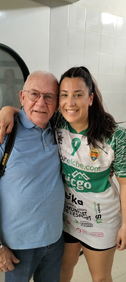 AndresUre2's tweet photo. Está niña muy guapa quienmejo https://t.co/I3cNQ9siZp