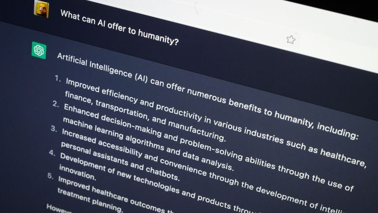 JPSarrey's tweet photo. Generative #AI has the potential to be a game-changer across various industries. That said, the ROI still needs to be more reliable in most fields. That should shift in 2023, as tech companies invest and it trickles down. #ML #DigitalTransformation https://t.co/51BlJvfdBE https://t.co/eqJrb4LgSO