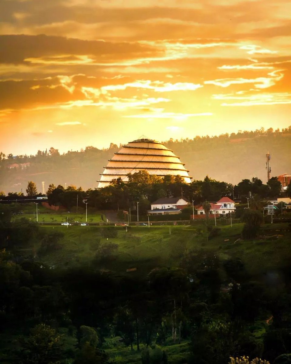 patrickonsafari's tweet photo. @AfricaFactsZone Welcome🇷🇼 https://t.co/yF92716Fd6