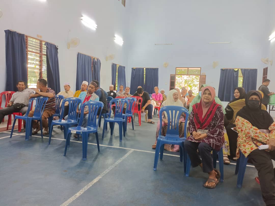 ppkkualatereng1's tweet photo. Mesyuarat Agung Tahunan Unit Beladau Selat Tahun 2023 telah diadakan seperti berikut:
Tarikh : 13 Mac, 2023 (Isnin)
Masa : 2.30 petang
Tempat : Balai Raya, Kg. Beladau Selat.
#ppkkterengganu
#LPP50Tahun
#teamppkkterengganu
#lppterengganu
#LPP4farmers
#LPPMalaysia https://t.co/cMLfZc70kK