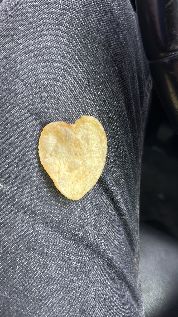 DatafixerUK's tweet photo. #lovefromwalkers @walkers_crisps https://t.co/ovjqpQe3g8