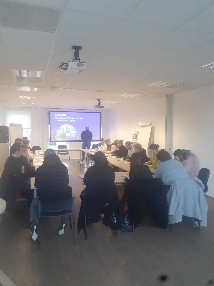 Melanie Majka (@melaniemajka) on Twitter photo 15 jours pour #creer #reprendre une #entreprise ! 👨🎓Dans nos locaux ce matin, réunion de présentation de la #formation prise en charge par la <a href="/hautsdefrance/">Région Hauts-de-France</a> dispensée par la @CCIArtois. La création comme alternative de retour à l'emploi 🎯 <a href="/VLecreux/">Virginie Lecreux</a> <a href="/NeveuCorinne/">Corinne NEVEU</a> 15 jours pour #creer #reprendre une #entreprise ! 👨🎓Dans nos locaux ce matin, réunion de présentation de la #formation prise en charge par la <a href="/hautsdefrance/">Région Hauts-de-France</a> dispensée par la @CCIArtois. La création comme alternative de retour à l'emploi 🎯 <a href="/VLecreux/">Virginie Lecreux</a> <a href="/NeveuCorinne/">Corinne NEVEU</a>