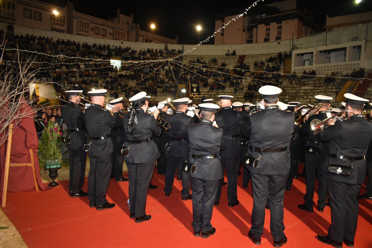 franromero1972's tweet photo. El sábado La Plaza 1871 fue escenario de la presentación de la nueva uniformidad de @amlagrimas , una agrupación imprescindible para entender la música cofrade en #SanFernando. Gracias por invitarme a una velada única y emocionante.
#Cuarema #VenYParticipa https://t.co/jVe4ZRLPQG