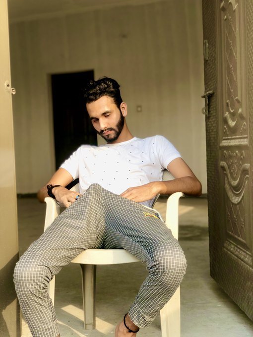 AadiLion's tweet photo. @Zeeshan12716312 Nude https://t.co/KxcXMfbRrk