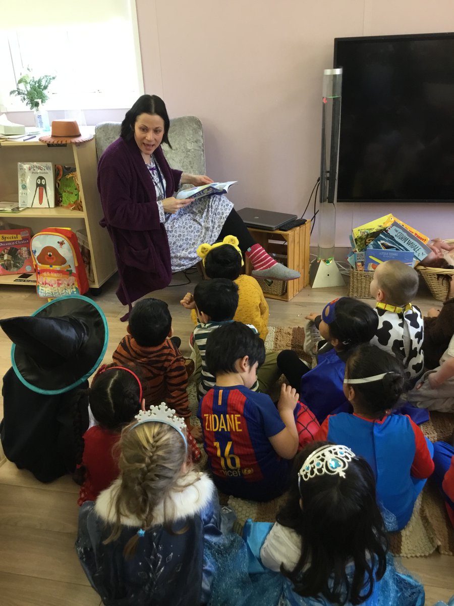 MossParkPrimary's tweet photo. Year 1 reading for pleasure 📚🫶 https://t.co/yGKruLwxpW